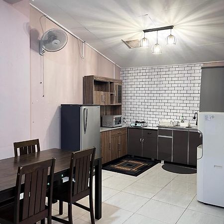 Aina Guest House Kota Bharu Eksteriør bilde